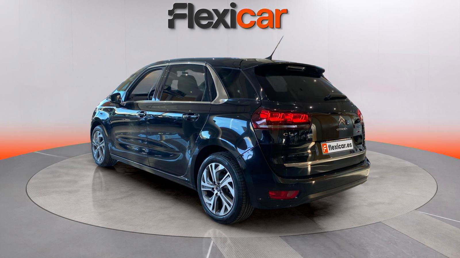 https://cdn-flexicar.caraffinity.it/public_appraisal_images_pro/images/stock/189578/JMQlzMm4iF__WhatsApp Image 2025-09-23 at 19.28.01 (5).jpeg